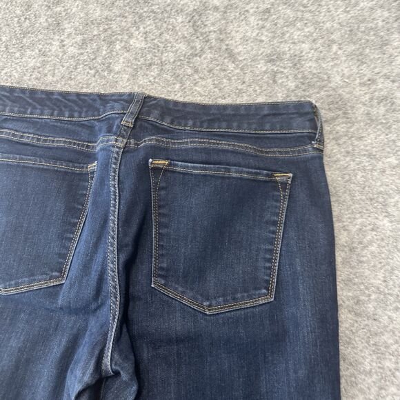 Banana Republic Cuffed Crop Jean Women's Size 30/10 Blue Dark Denim - Picture 8 of 9